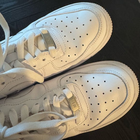 Women’s White Air Force 1 Nike Size 7.5 - Picture 6 of 7